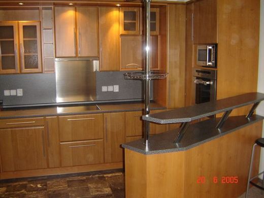 353970a.jpg